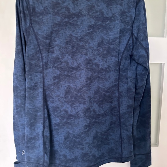 Paradox base layer - Picture 2 of 4